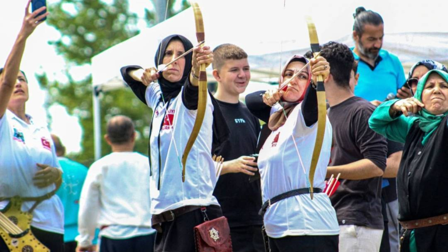 KARACABEY, OKÇULARA EV SAHİPLİĞİ YAPTI