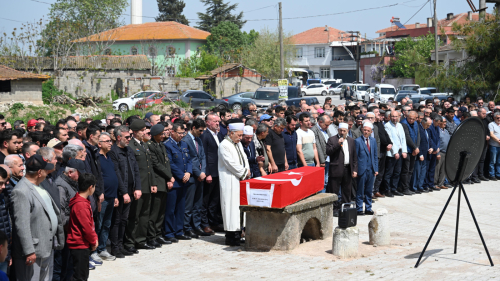 KARACABEY ŞEHİTİNİ UĞURLADI