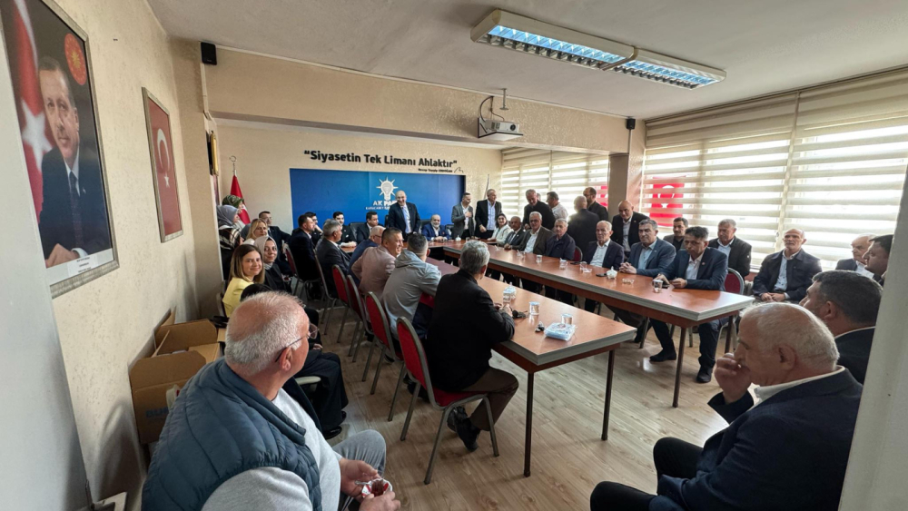 Ak Parti Bayramlaşma Programına Yoğun Katılım